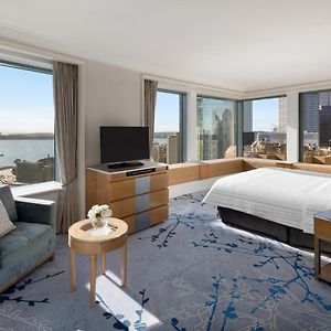 Horizon Premier Sydney Harbour King Club Lounge Access